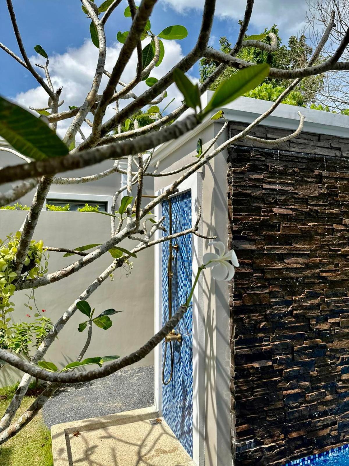Aura 4 Bd In Bang Tao Villa *